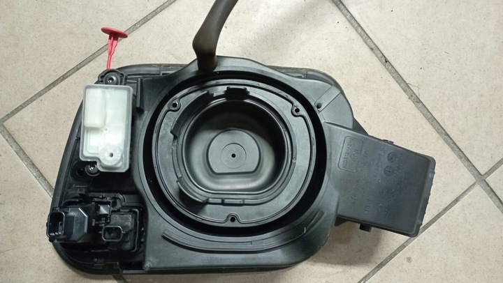 фото №7, Крышка зарядки renault captur ii 781200503r состояние jak новый