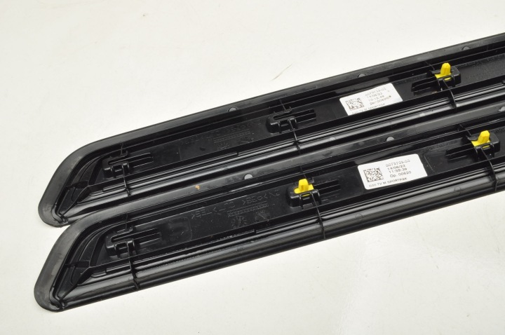 фото №10, Bmw i4 g26 молдинг порогова ліва права 8079739 7407388 комплект