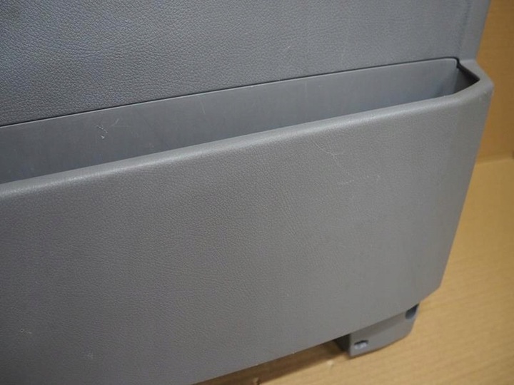 фото №2, Оббивка двері правих передніх sprinter 906