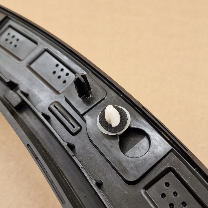 фото №13, Права задня планка накладка крила volvo xc40 ex40 ec40 c40 2018-