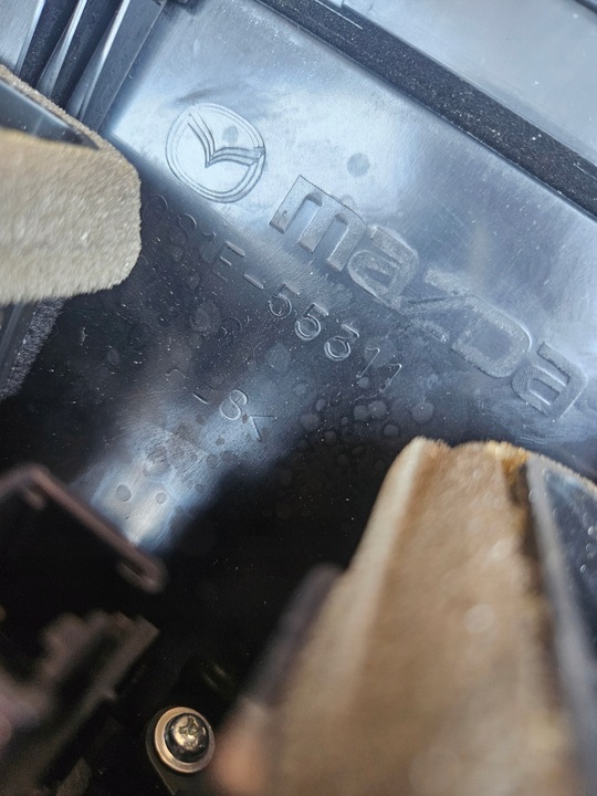 фото №13, Панель решётка воздуховод mazda 6 gs1e55311