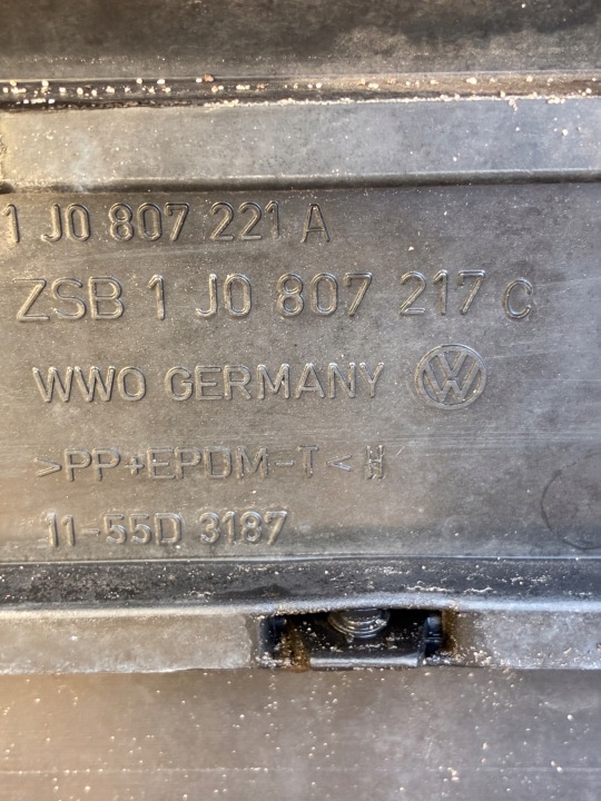 фото №12, Vw golf 4 iv код lak. l041 бампер перед передний