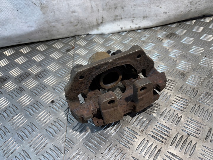 фото №10, Суппорт тормозной левый перед bmw e91 рестайлинг 2,0b n43b20a