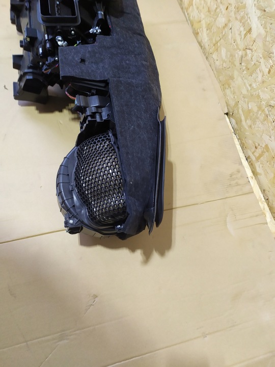 фото №4, Обігрівач w205 mercedes