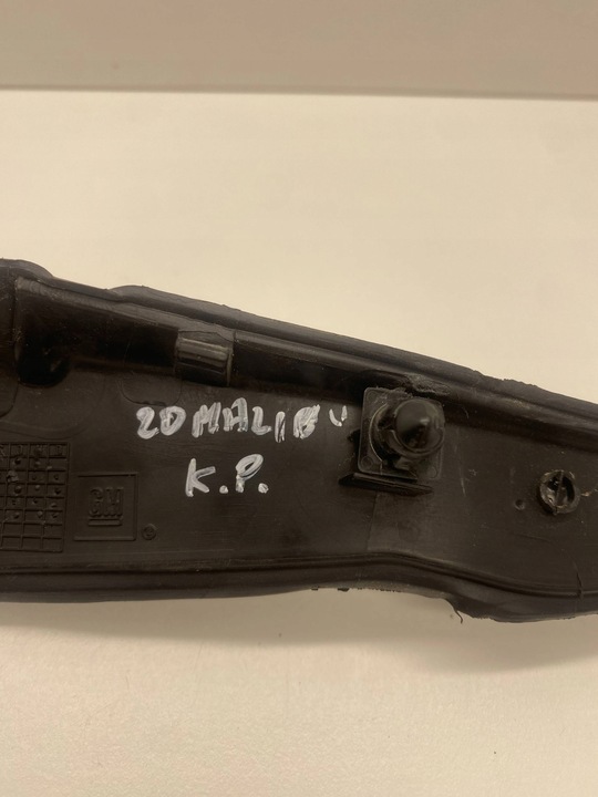 фото №8, Chevrolet malibu 2020 ліва сторона планка скла лобовий / передній