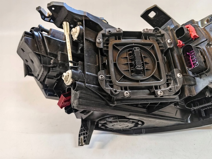 фото №10, Audi a6 4g c7 рестайлинг matrix - лампа полный led левая рекомендую