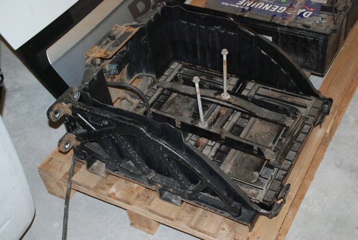 фото №5, Коробка акумуляторів комплект daf xf cf 106 євро 6