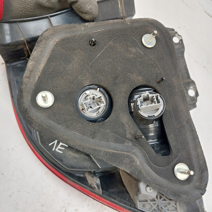 фото №10, Honda civic 8 viii sedan рестайлінг лампа права задня w крило