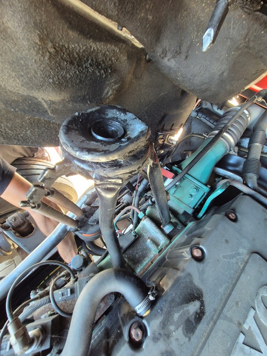 фото №3, Домкрат зміни коробки передач кронштейн стрижень механічна коробка передач volvo fm 9 12