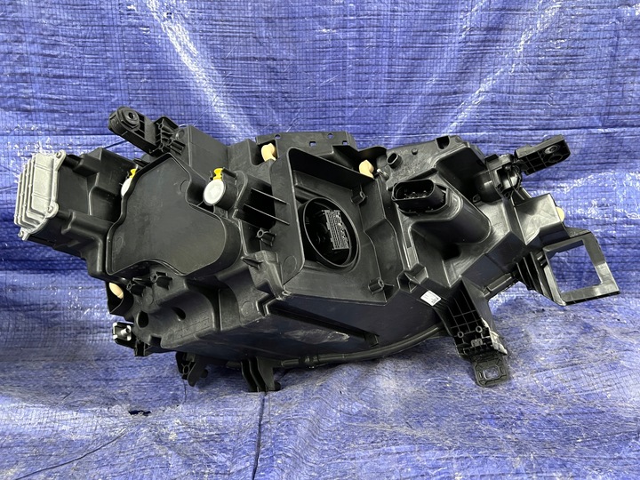 фото №10, Vw id4 ліва права лампа передня