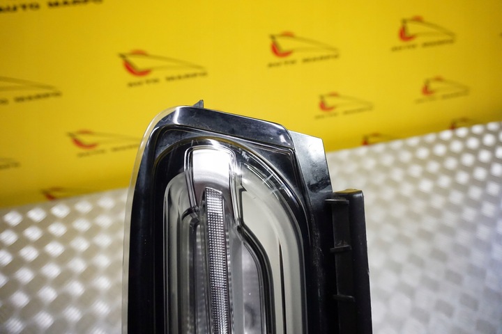 фото №11, Chevrolet camaro рестайлинг 2019 - 2023 лампа зад левая задняя led usa