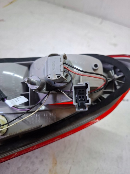 фото №7, Лампа левая задняя w крышка багажника ford focus iii mk3 рестайлинг 1.5tdci