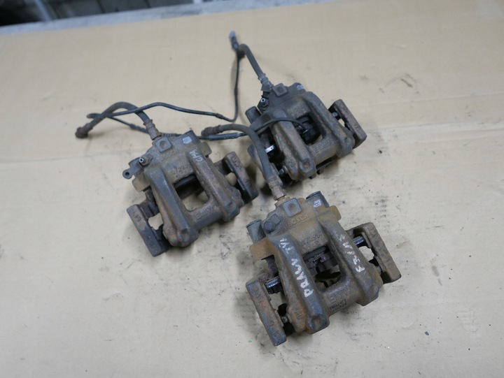 фото №6, Bmw f20 f21 f22 суппорт тормозной правые зад 11/290