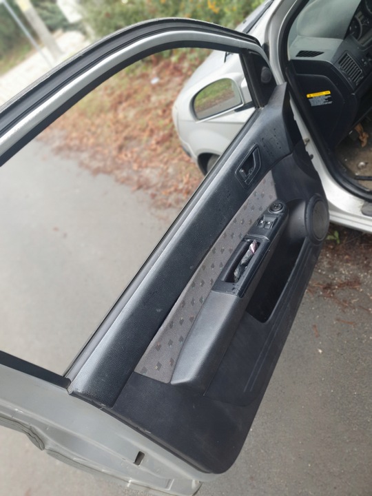 фото №14, Двері ліві перед передні hyundai getz 2004 1.1 ben 46kw 64km 3d код cs