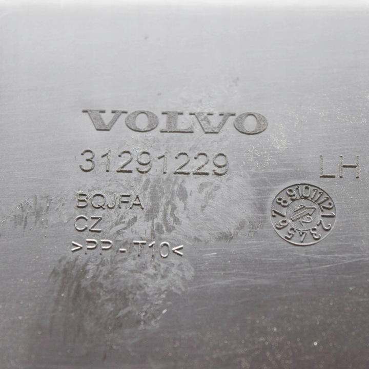 фото №6, Volvo s60 2013 решітка вентиляційна pod бампером задній