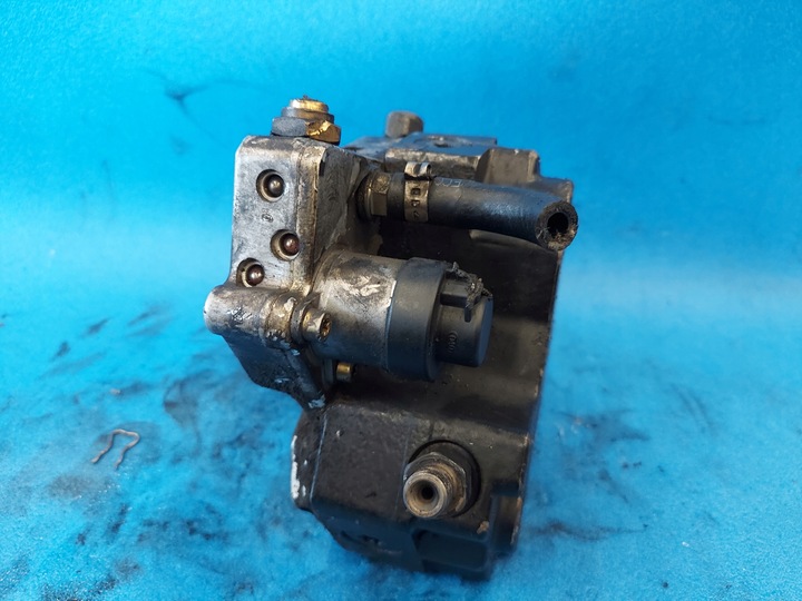 фото №3, Насос впрыскивающий volvo 2.4 d5 0445010111