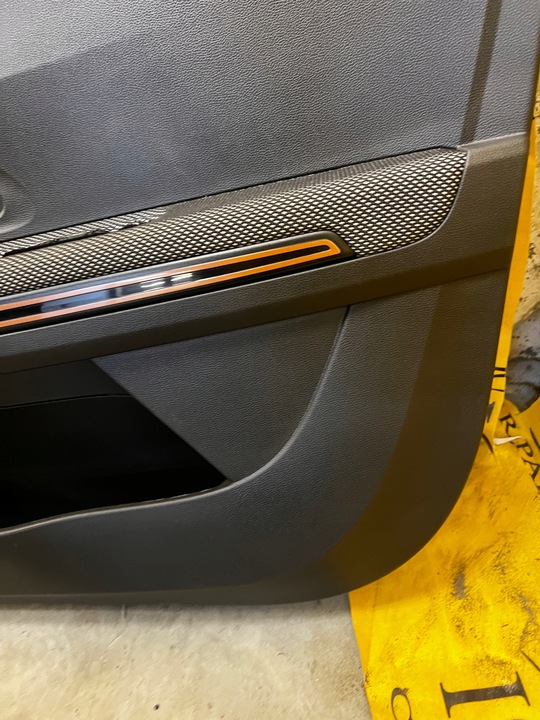 фото №6, Боковина оббивка двері праві перед dacia sandero iii stepway 2023r eu