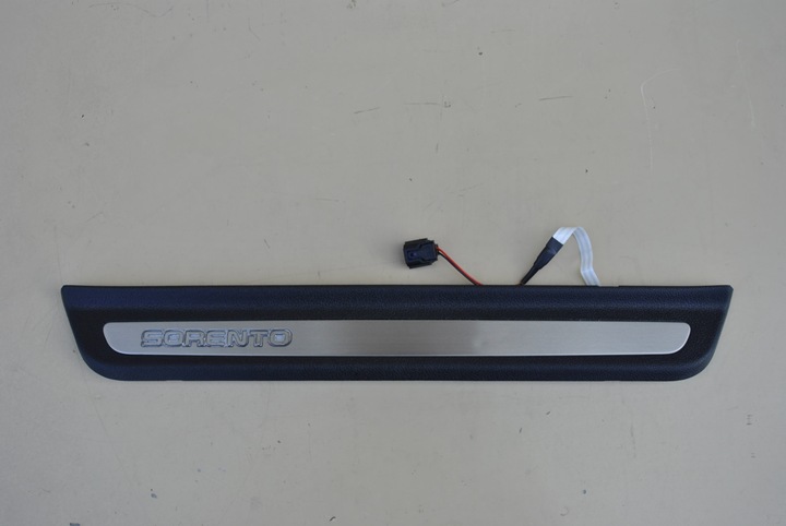 фото №1, Kia sorento iii планка порога права перед led 85883-c5200