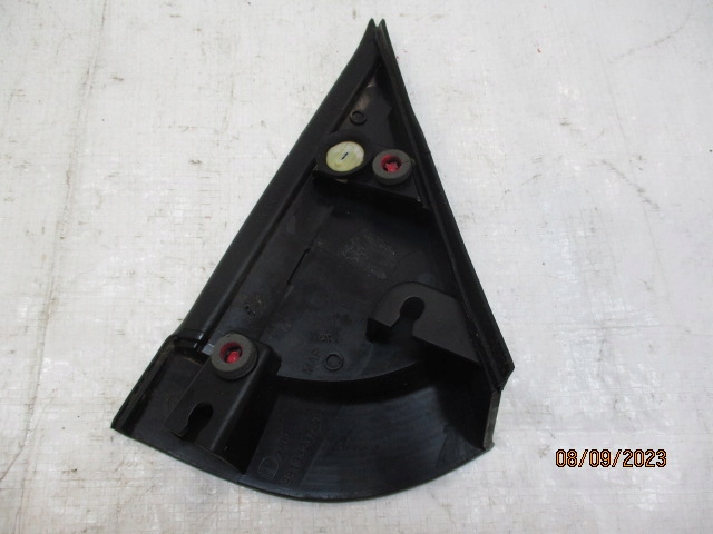 фото №6, Citroen c3 iii правые треугольник заглушка крыльев 9813323780