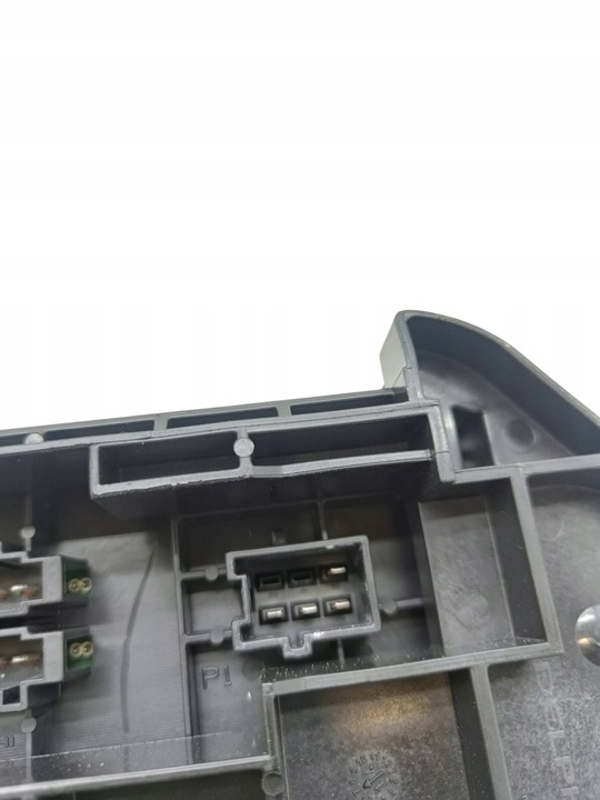 фото №14, Mercedes-benz ml w166 2014 рамка / модуль запобіжників