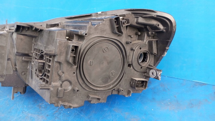 фото №11, Фара передняя правое перед eu 7214904 bmw 2 f45 f46 led