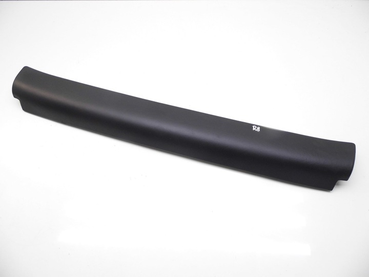 фото №1, Панель маскировочная накладка стены задней audi r8 420868802a