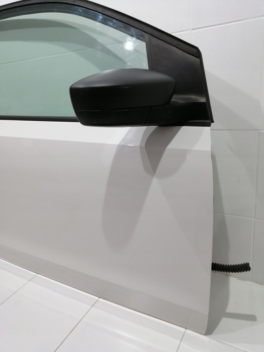 фото №7, Дверь правые передние перед vw up 3d белый