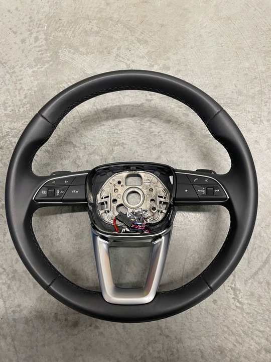 фото №1, Кермо audi q5 80a оригінал ідеальна підкермові важелі