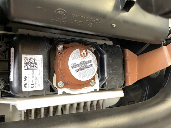 фото №12, Vw t6 панель раздаточная консоль оригинал air bag подушка ремни