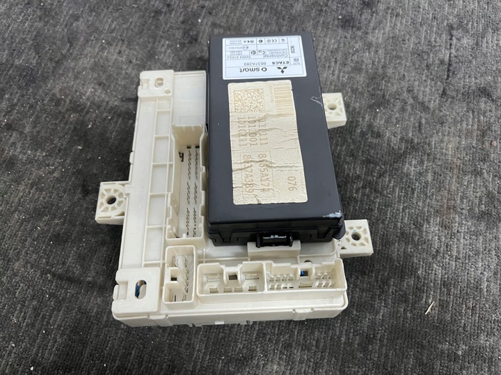 фото №9, Mitsubishi colt vi vii рестайлинг z30 1.1 b 10r коробка предохранителей оригинал