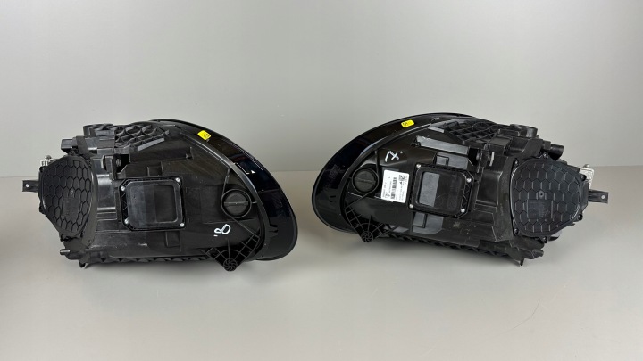 фото №7, Porsche carrera 911 992 фара правая полный led matrix usa sae 992941086j
