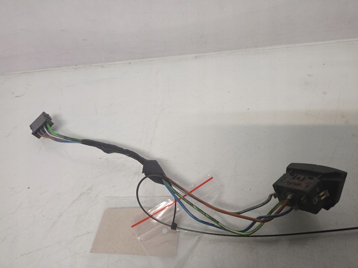 фото №5, Выключатель блокировка дверь оригинальный номер audi a6 c5