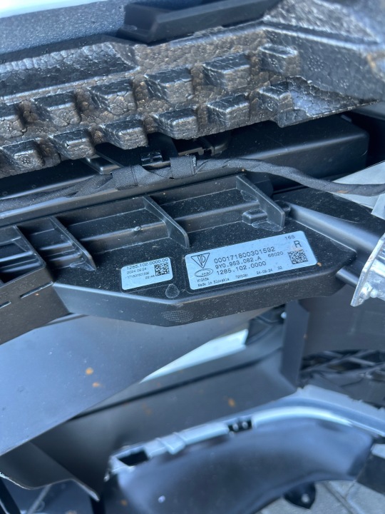 фото №8, Бампер перед porsche cayenne 9y0 рестайлинг камера 9y0807217ak 9y0807061j !