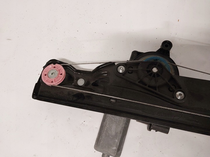 фото №7, Підйомник механізм скла праві зад bmw x1 f48