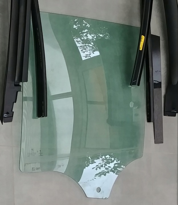 фото №1, Стекло левая дверь зад bmw x3 g01