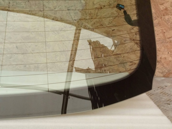 фото №8, Bmw (oem) 8494700 2' g42 g87 m2 стекло кузова задняя зад 22r