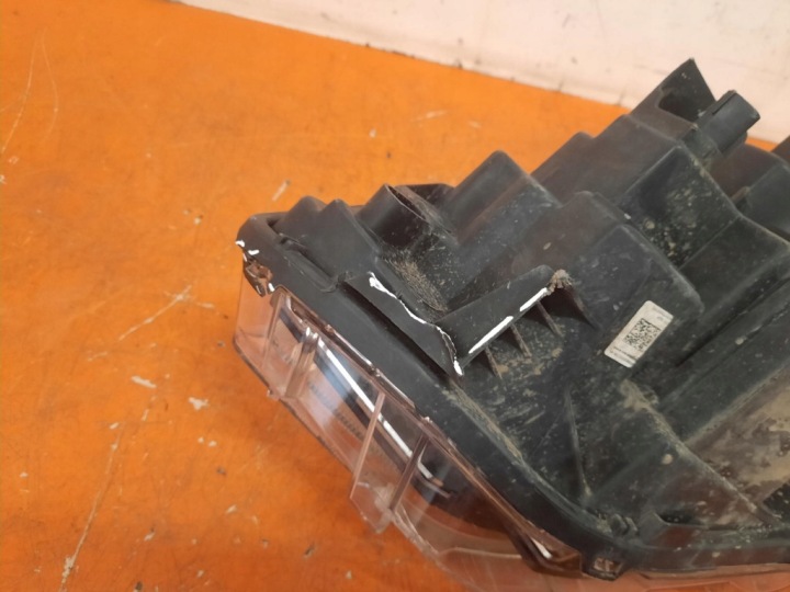 фото №11, Ford transit connect рестайлинг 17-22 фара правое перед ксенон kt1b-13d154