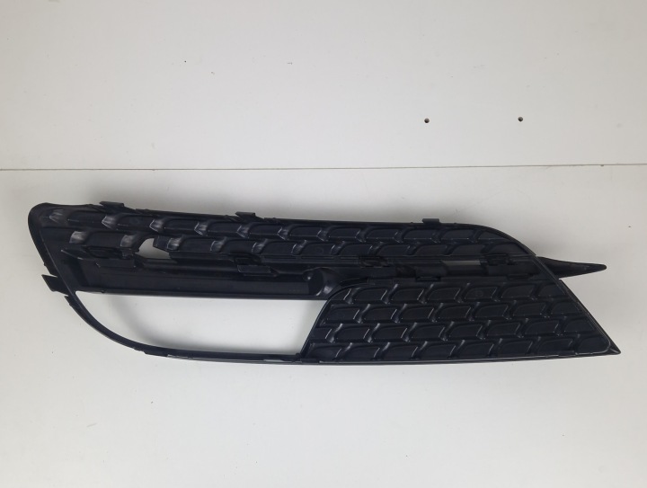 фото №13, Audi a5 8t рестайлинг решётка правая бампера передней 8t0807682h handan0117