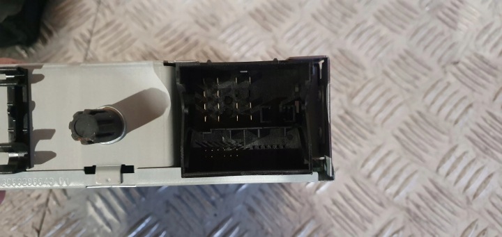 фото №6, Магнитола gps tomtom 259154618r renault scenic iii