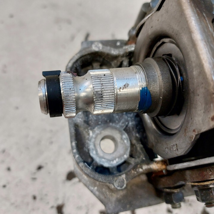 фото №12, Bmw e65 3,0d рестайлинг колонка руль 6757492 9-1850-02 6908962