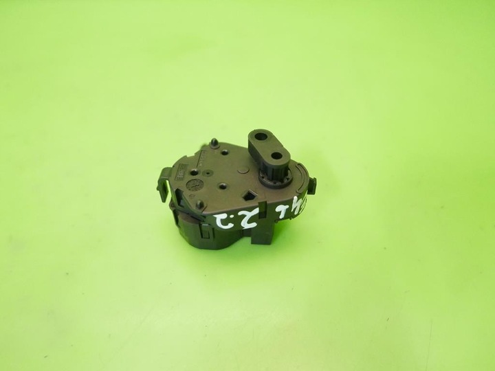 фото №9, Двигунчик керування повітропровід нагрівача bmw e46 320i 98-01