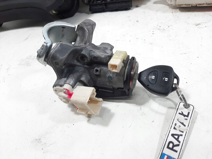 фото №9, Toyota auris e15 1.4 d4d 08r блок керування двигуна набір 0281013413 8966102e10