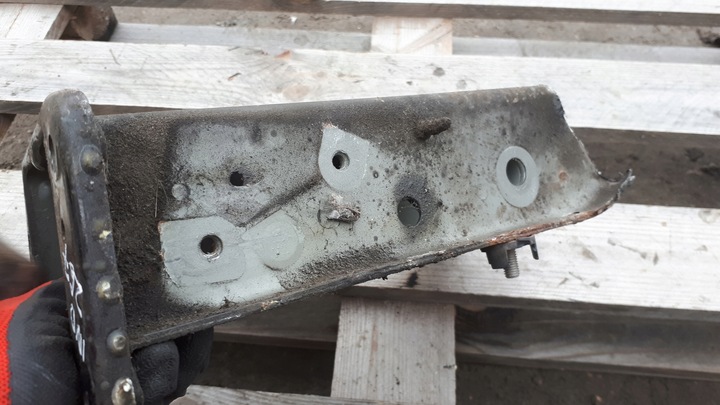 фото №10, A4 b8 a5 лонжерон правая правые перед lz7l