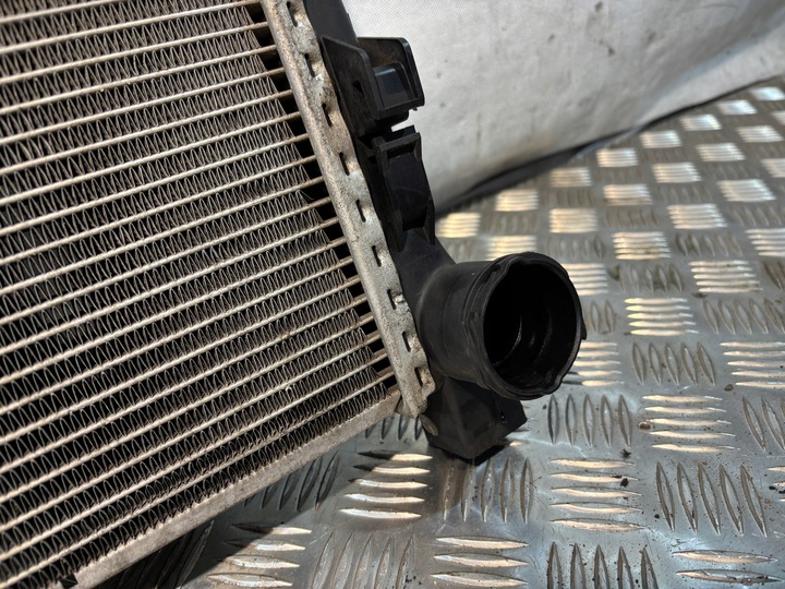 фото №12, Радиаторов воды mercedes w203 2,2cdi a2035000603