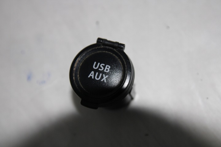 фото №1, Гніздо port usb aux suzuki swift mk8 gd20