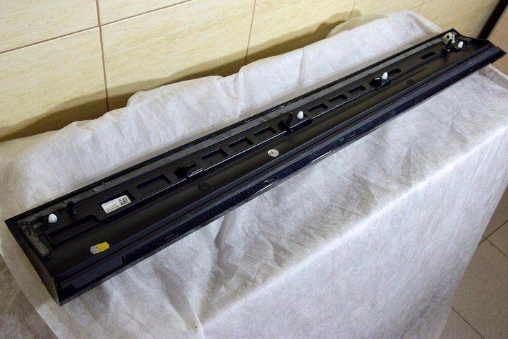 фото №11, Audi оригинальный номер 81a.853.959.b планка дверь