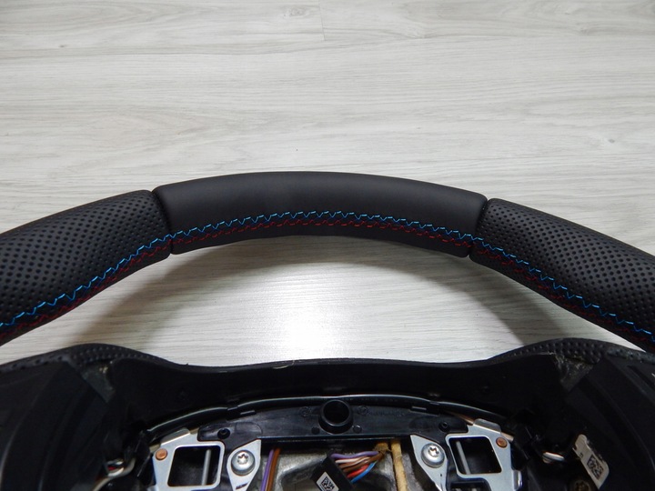 фото №5, Bmw f10 f11 f12 f01 f02 f06 f07 руль sport м-пакет лепестки