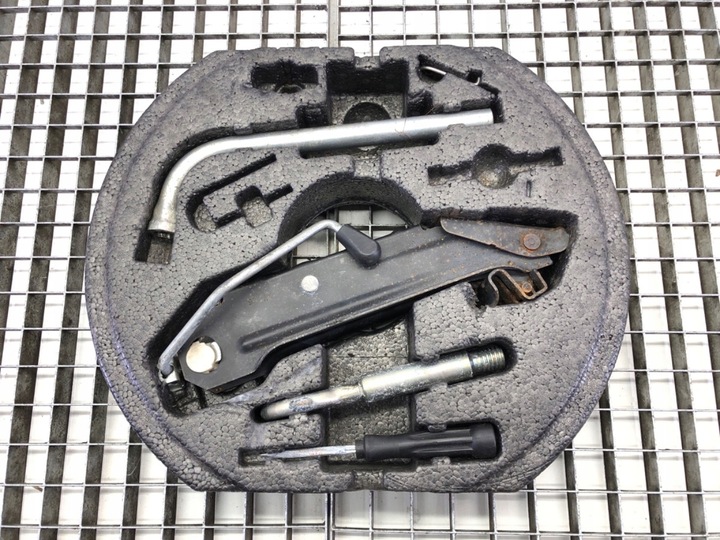 фото №1, Набір інструментів seat altea хетчбек 5p0012115c підйомник