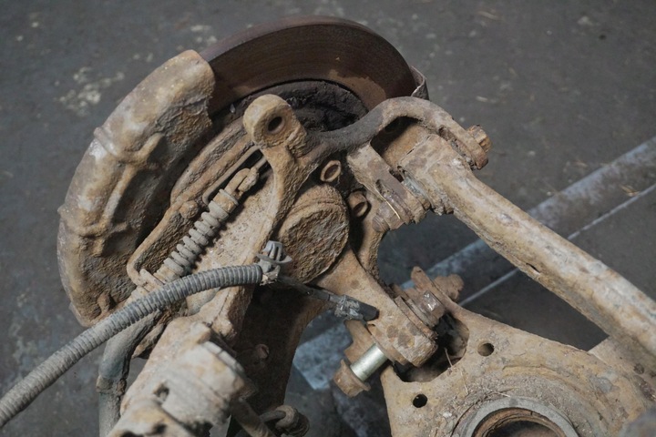 фото №7, Kia ceed i sw универсал балка подвешивание заднего поворотный кулак