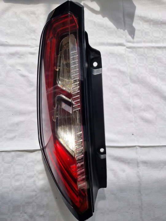 фото №3, Лампа левый зад fiat punto evo 20403999